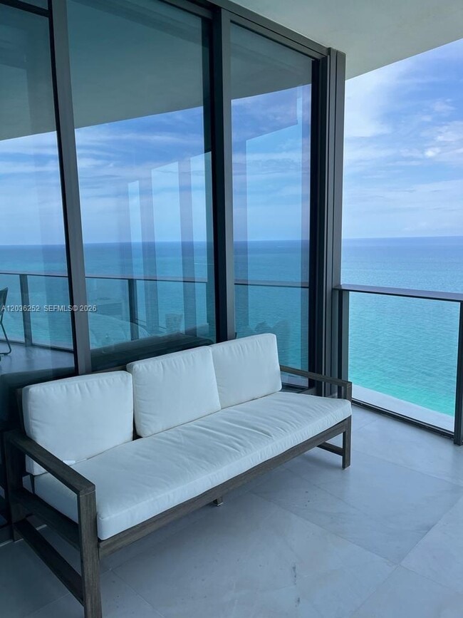 Photo - 15701 Collins Ave Unidad 3104