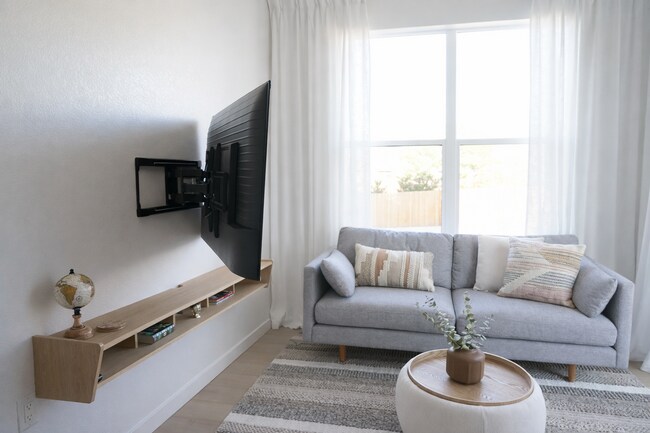 Photo - 1650 Sheridan Blvd