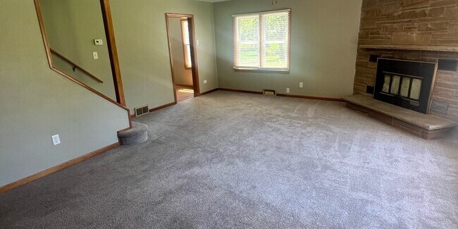 3933 47th Ave - 3933 47th Ave House