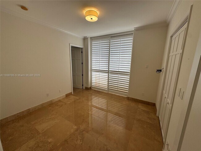 Photo - 626 Coral Way