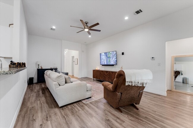 Photo - 14986 Indian Hill Trail