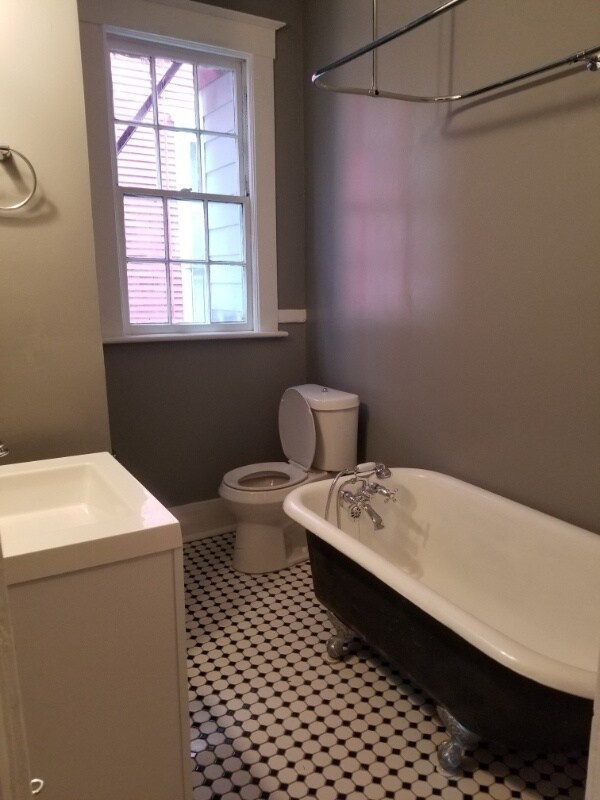 Photo - 900 E Park Ave