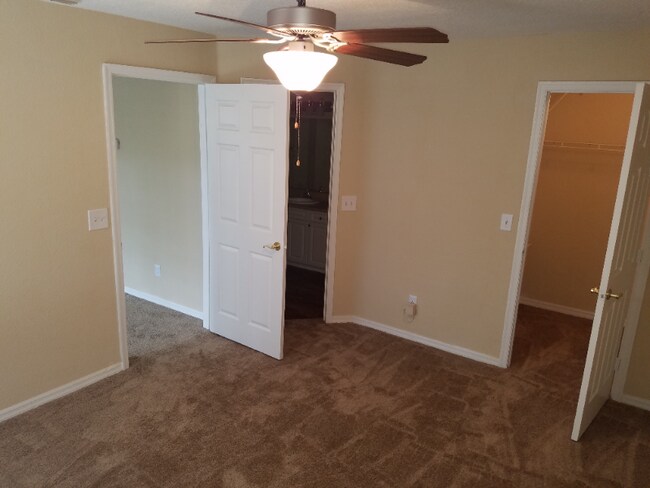 Photo - 1935 S Kirkman Rd