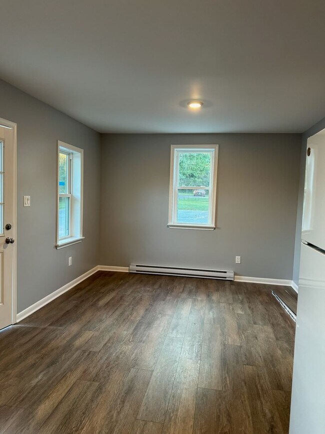 Photo - 9941 Crossfield Rd Unit A