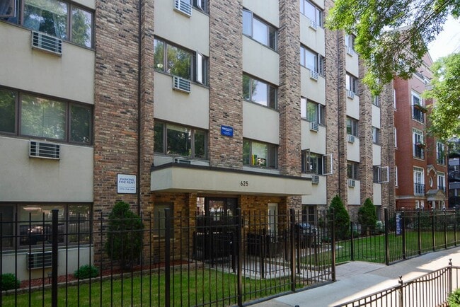 Photo - 616 W Wrightwood Ave Unit J09P