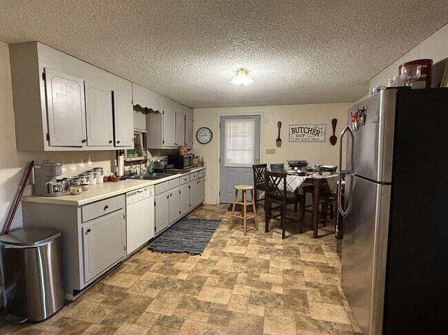 Photo - 4609 Hwy 78 E