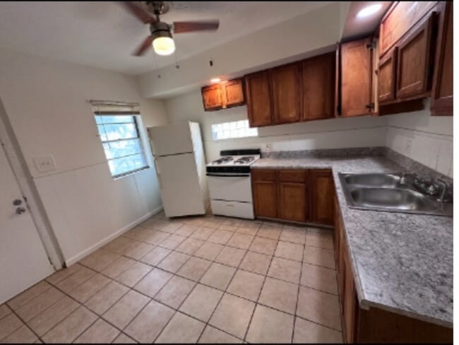 Photo - 4914 Alcott Ave