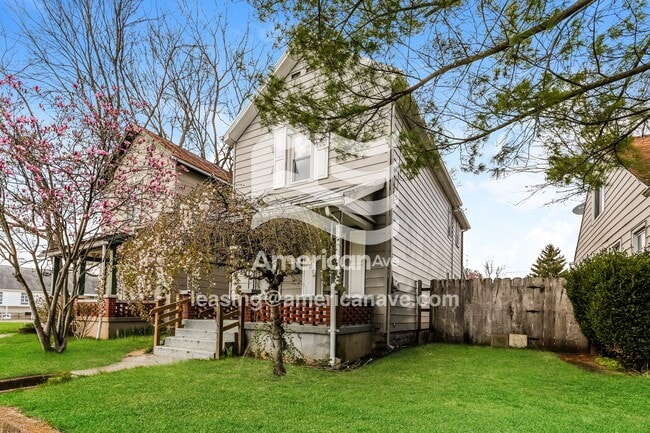 Photo - 941 Kercher St