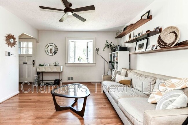 Photo - 509 E Luray Ave