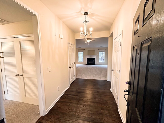 Pasillo de entrada - 2018 Southridge Drive