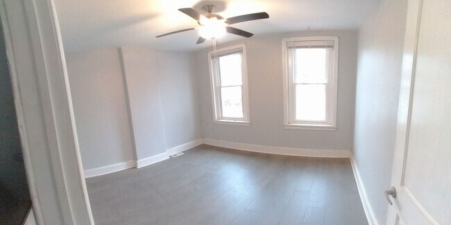 Photo - 3 bedroom/ 1.5 Bath