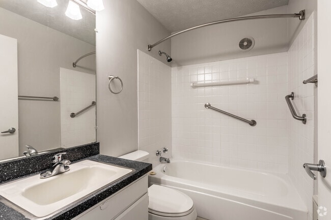 2 Br, 1 Ba - 980 SF