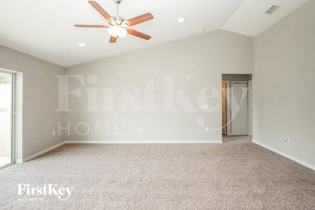 Photo - 444 Lanham Dr