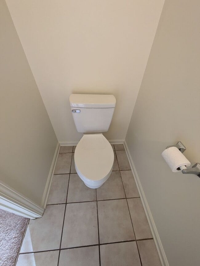 Photo - 2BD/2.5BA Unit at Water Oaks in Hickory