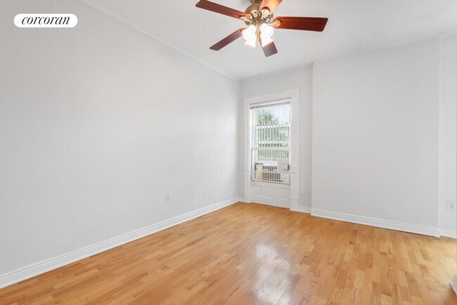 Photo - 1215 Bergen St