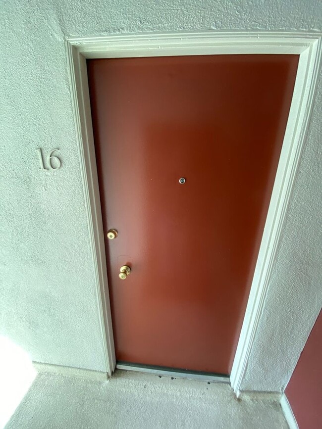 Photo - 3510 Clarington Ave Unit 16