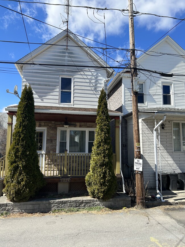 Building Photo - 1024 Farber Ct Rental