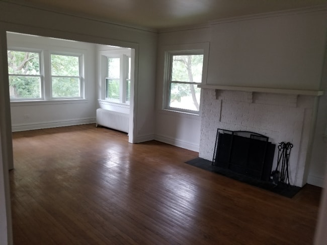 Photo - 1101 W Cossitt Ave Unit Apt. 2