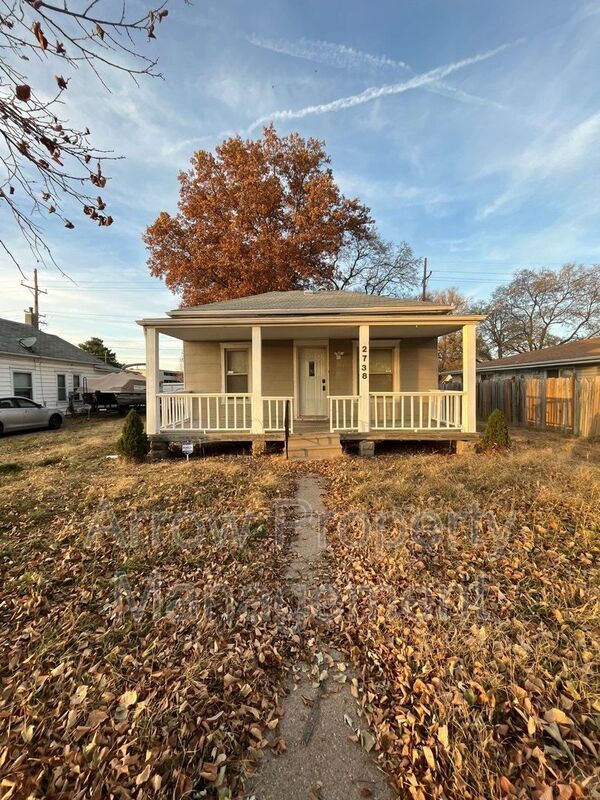 Building Photo - 2738 Apple St