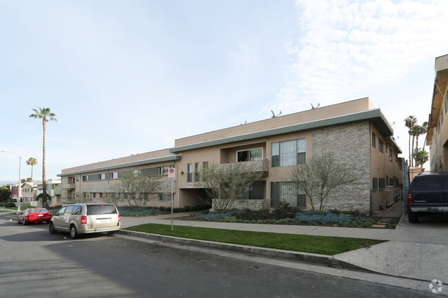 Building Photo - 4050 Stevely Avenue