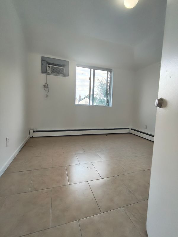 128-19 146th St Unit 2nd Flr