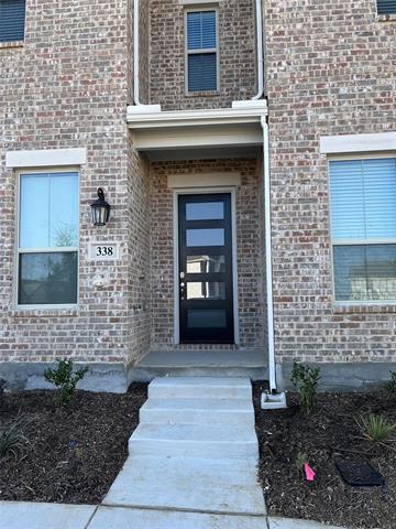 Photo - 338 Almanor St