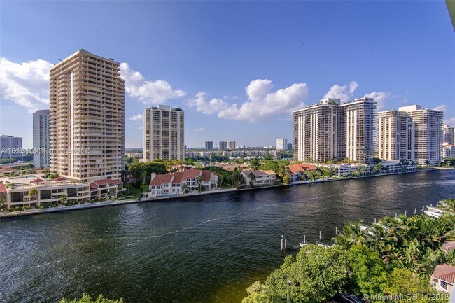 Photo - 19390 Collins Ave Unidad 1121