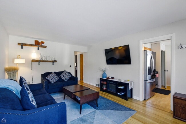 Photo - 1512 Mulford St