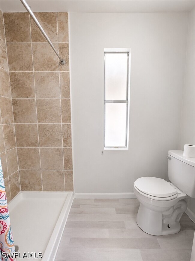 Photo - 5510 Sir Walters Way