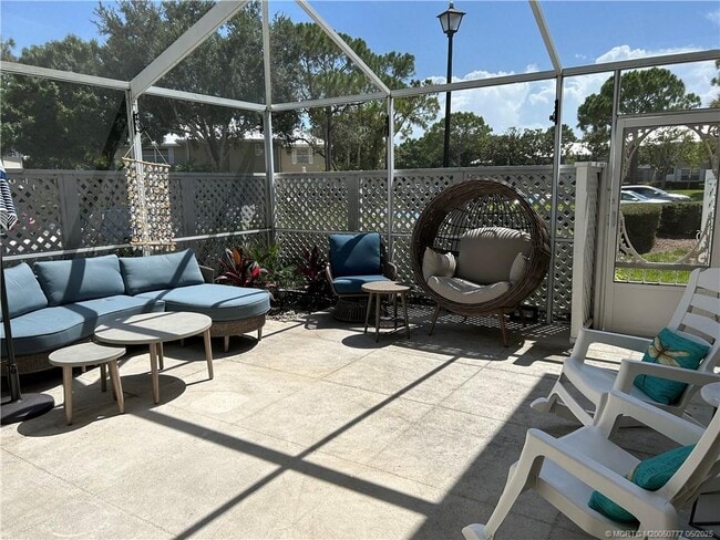Photo - 2807 SW Lakemont Pl