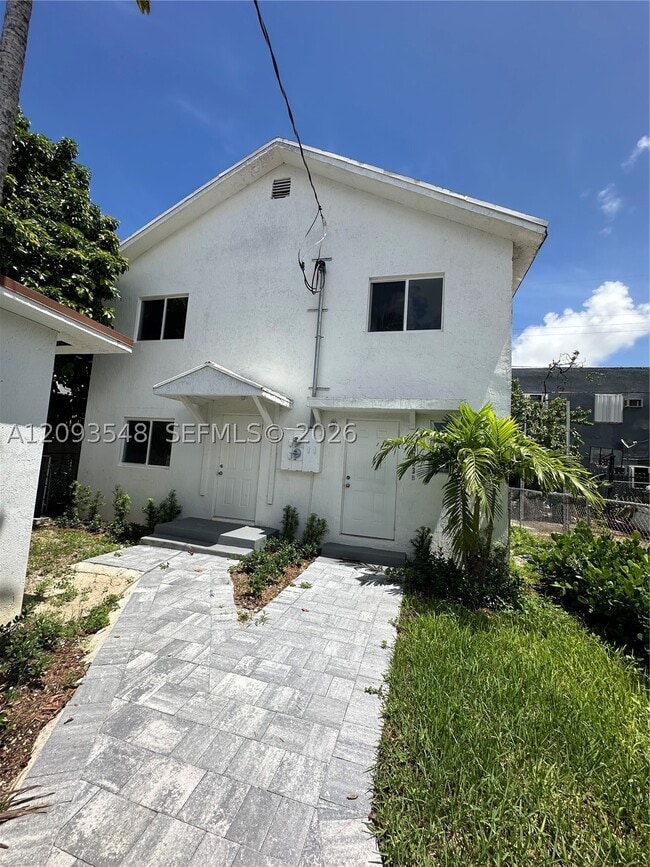 3123 NW 22nd Ct Unidad D