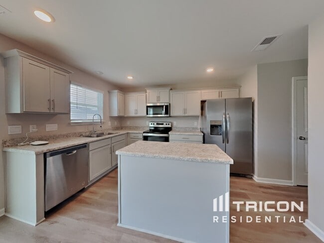Photo - 6858 Keeneland Dr