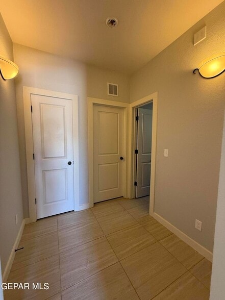 Photo - 3873 Loma Dante