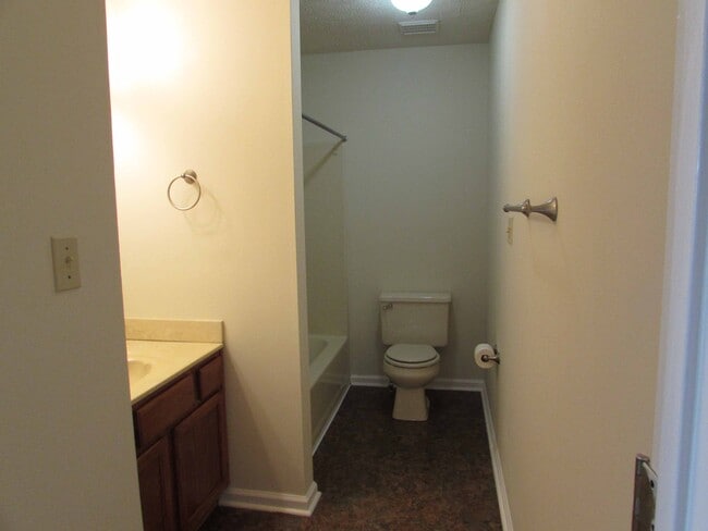 Photo - 3840 Banyan Dr Unit C