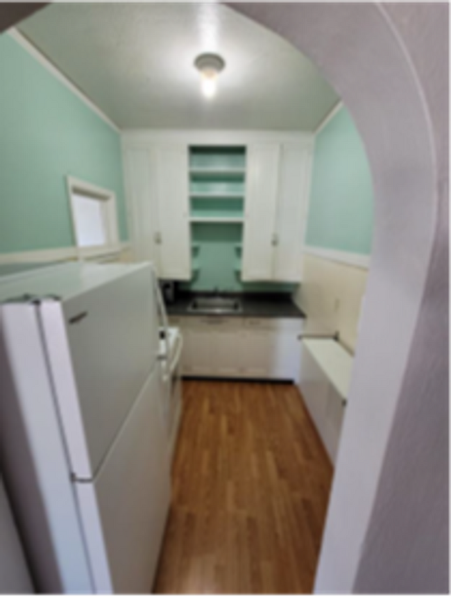 Photo - 211 N Maple St Unit Apt 2