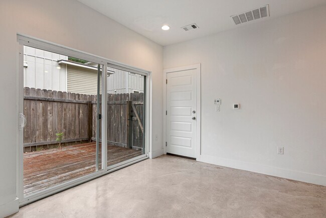 Photo - Beautiful 2 bedroom, 1.5 bathroom home in East Austin!!!