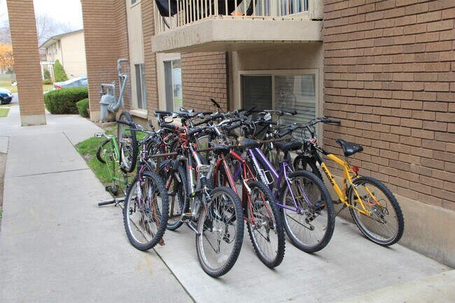 Photo - 1080 E 450 N