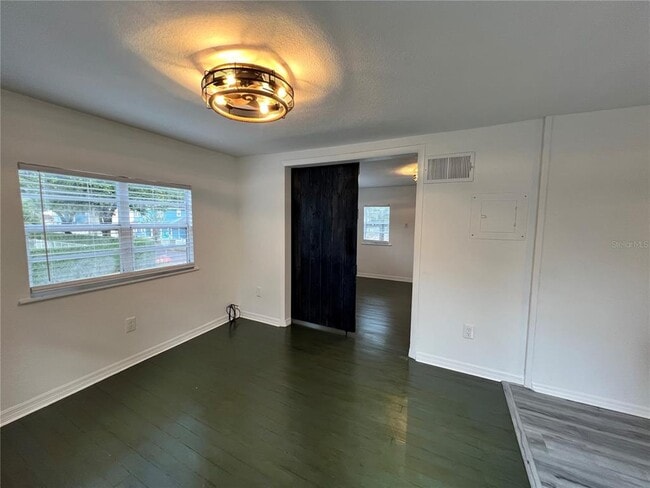 Photo - 1314 E Gore St