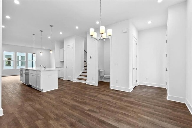 Photo - 515 Motivation Cir NW