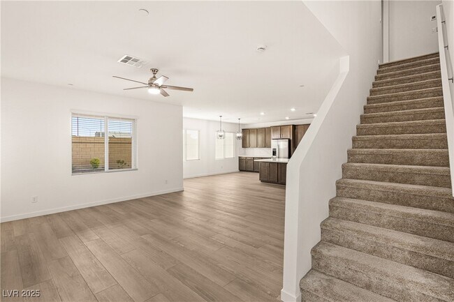 Photo - 478 Daphne Ter St