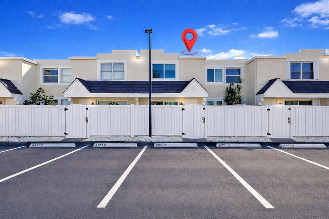 Building Photo - 6840 SW 45th Ln