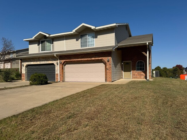 Photo - Spacious 3-Bedroom Duplex Located within Close Proximity to Fort Leonard Wood!