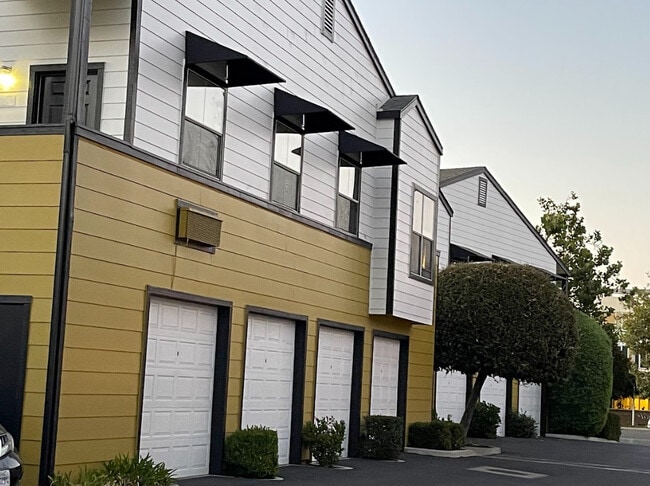 Photo - Montage Apartments