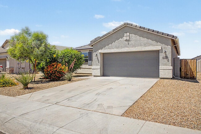 Photo - 1566 E Fletcher Dr