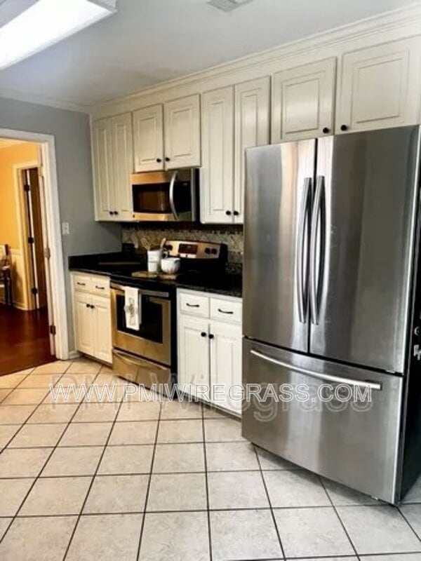 Photo - 401 Wildwood Dr