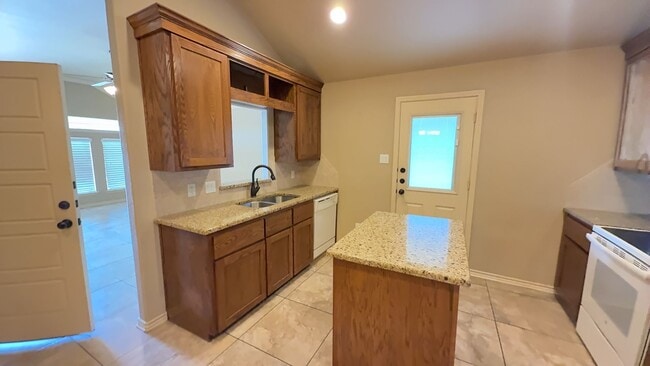Building Photo - 2203 Bachelor Button Blvd Unit A