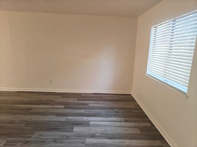 Hidden Oak Apartments