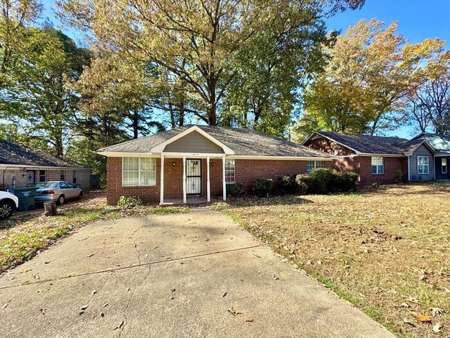 Photo - 4015 Hofburg St