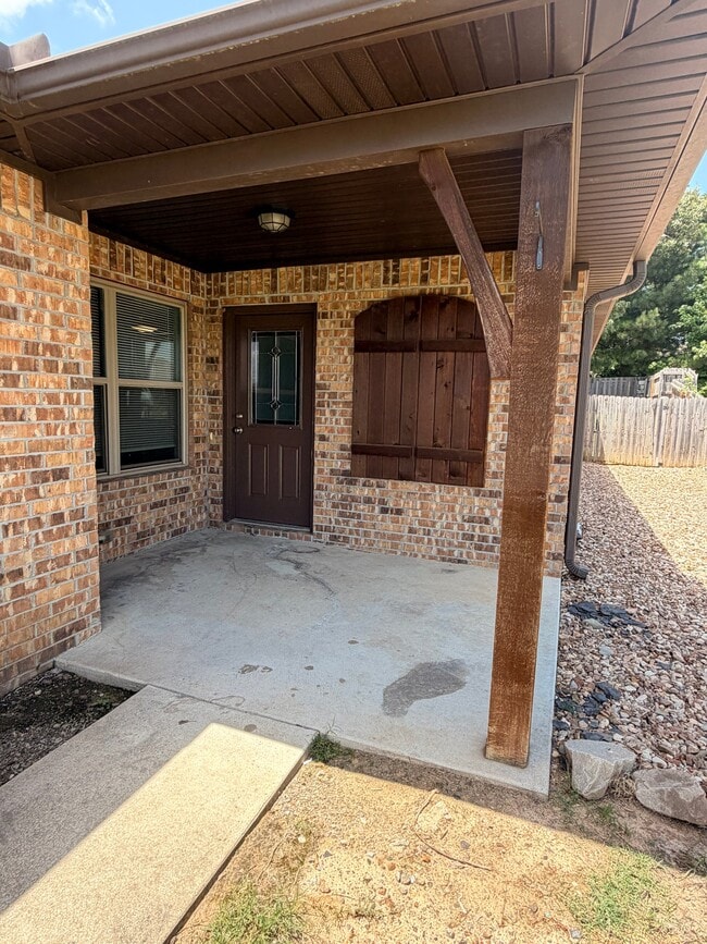 Photo - 1123 Springhill Rd Unit B