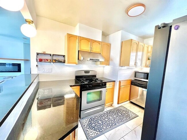 Photo - 2203 N Plains Ave